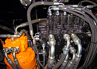 采用了进口派克韩日多路阀设计 采用了进口派克韩日多路阀设计