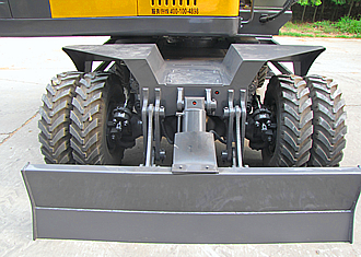 宝鼎抓木机重载车身设计 宝鼎抓木机重载车身设计