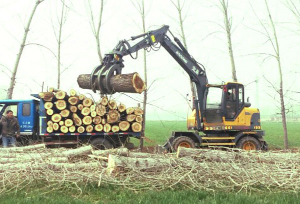 宝鼎轮式抓木机 宝鼎轮式抓木机