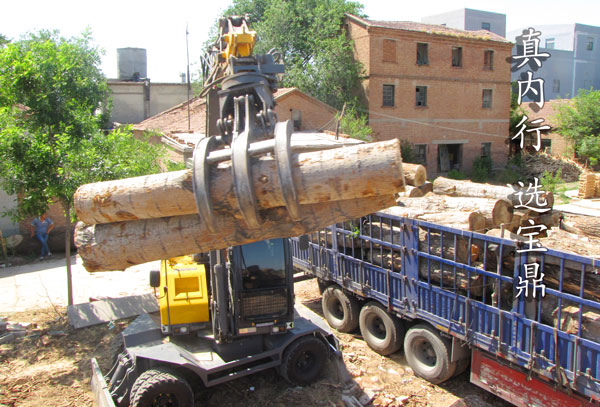 宝鼎抓木机95车型.jpg 宝鼎抓木机95车型.jpg