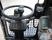 长臂抓草机 长臂抓草机