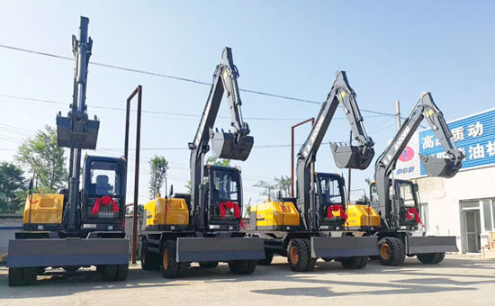 宝鼎95轮式挖掘机.jpg 宝鼎95轮式挖掘机.jpg