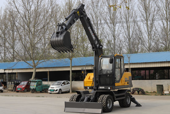 宝鼎95g轮式挖掘机.jpg 宝鼎95g轮式挖掘机.jpg