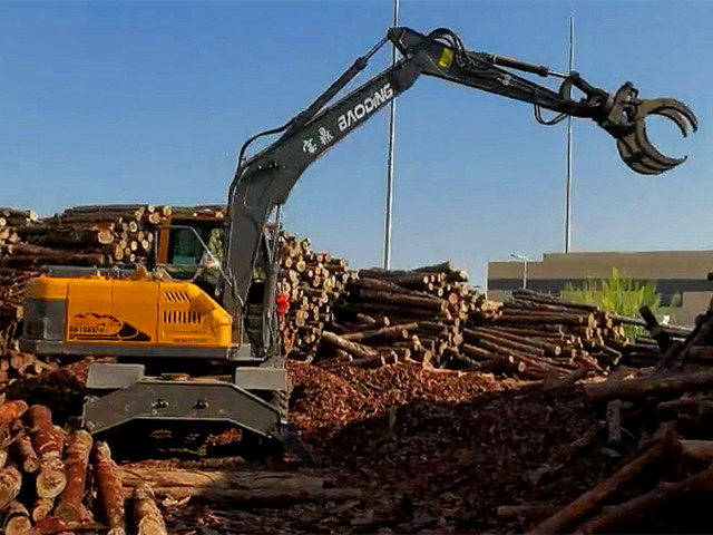 95抓木机 95抓木机