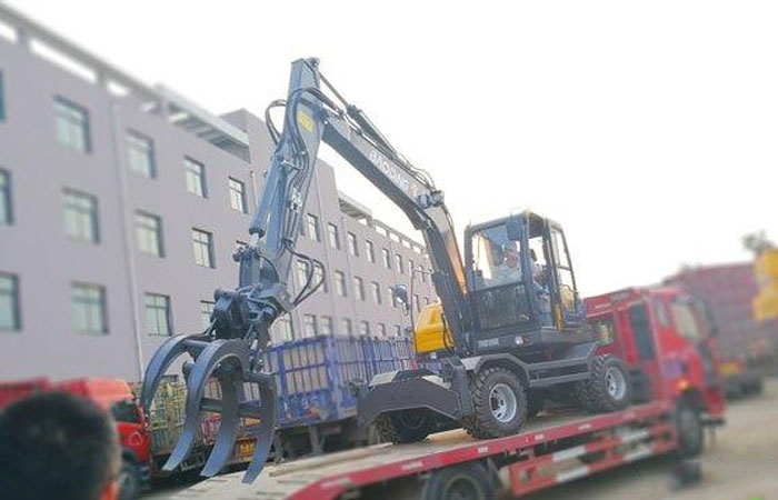 轮式抓木机 轮式抓木机