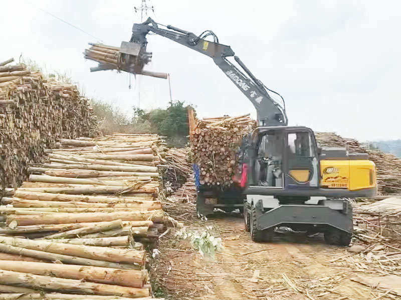 宝鼎抓木机.jpg 宝鼎抓木机.jpg