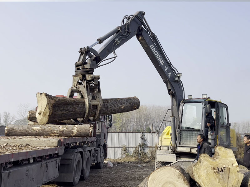 宝鼎抓木机售后不脱节?性能不断档