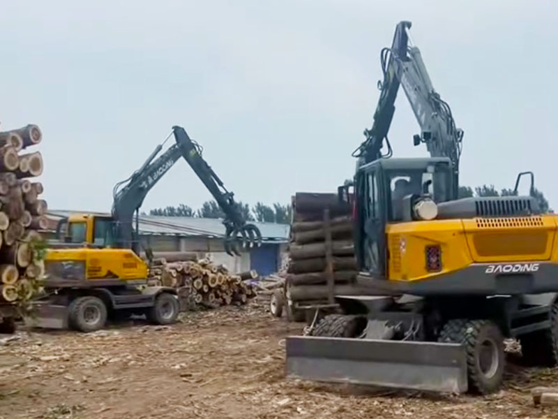 宝鼎95E抓木机.jpg 宝鼎95E抓木机.jpg