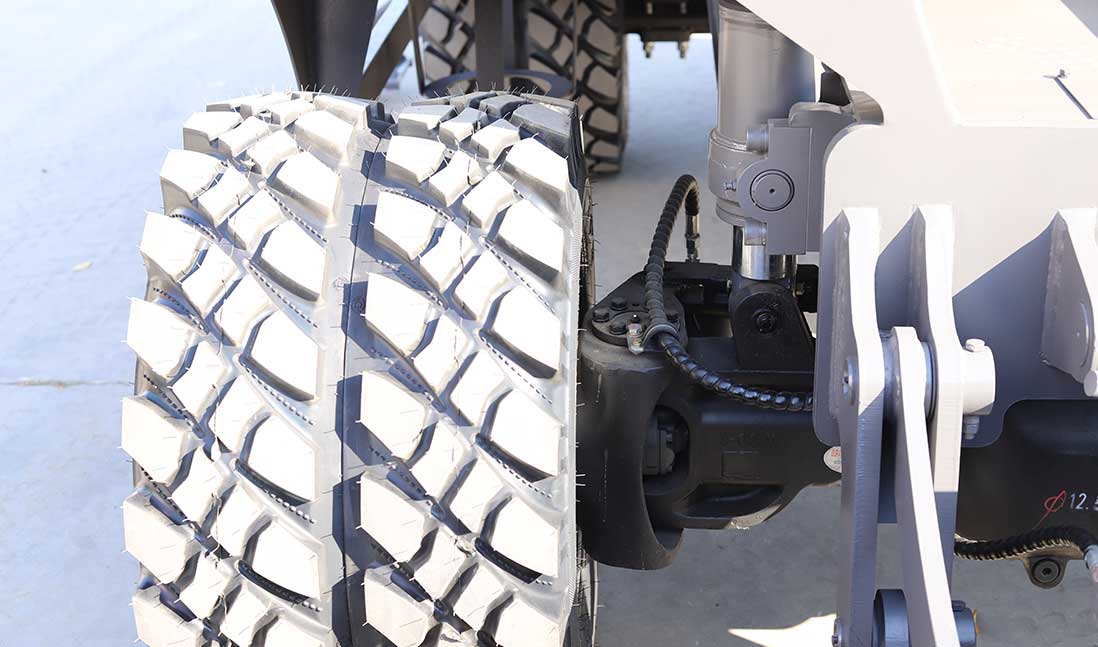 宝鼎BD120WD轮式抓木机